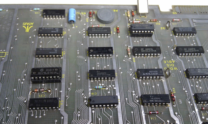 File:Pcb repair asteroids deluxe 4.jpg