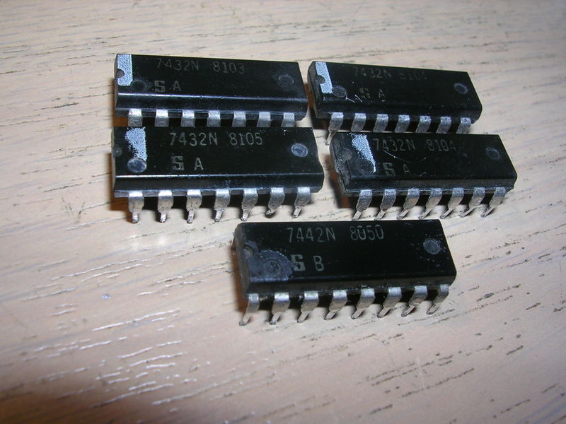 File:Pcb repair defender 2 18.jpg