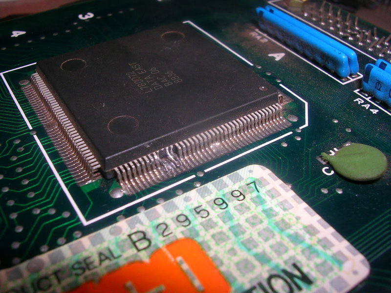File:Pcb repair birdie try 3.jpg