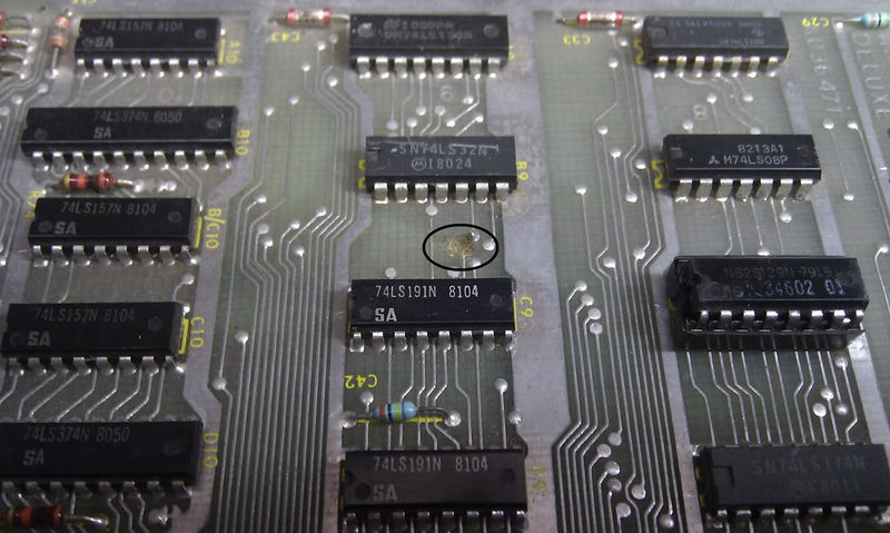 File:Pcb repair asteroids deluxe 1.jpg